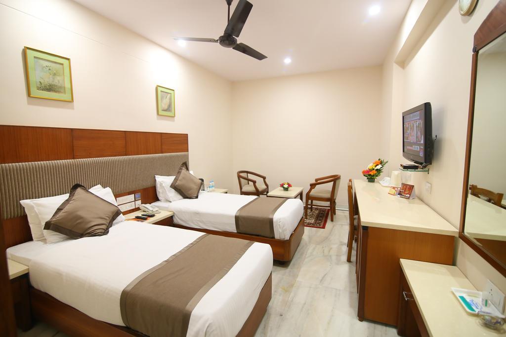 Daspalla Executive Court Visakhapatnam Exterior foto